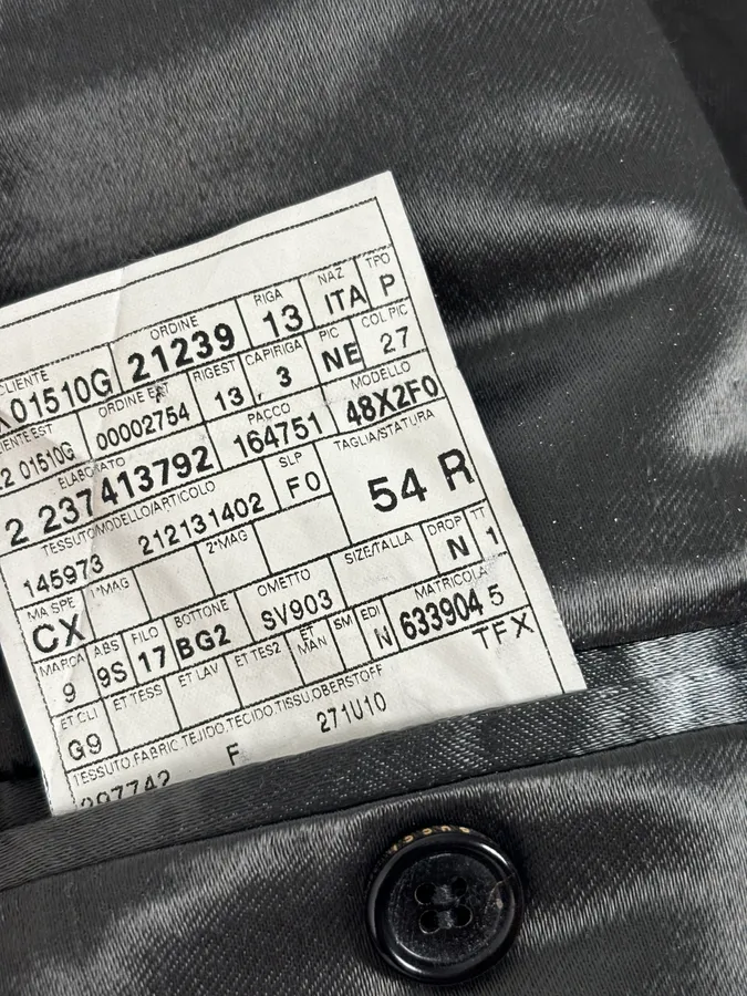 2000s Gucci Grey Wool Classy Long Coat - Image 14