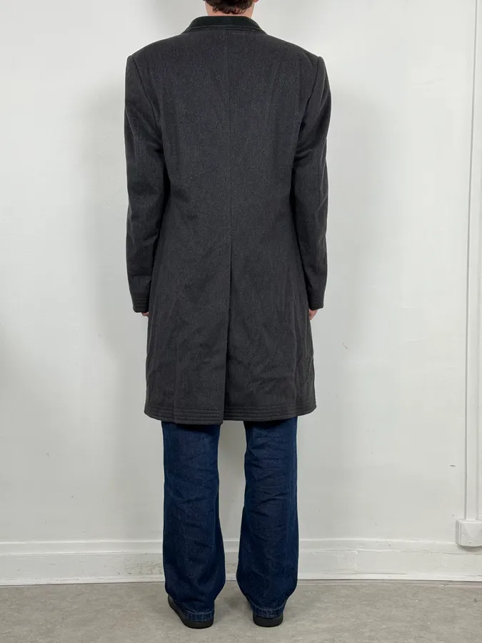 2000s Gucci Grey Wool Classy Long Coat - Image 3