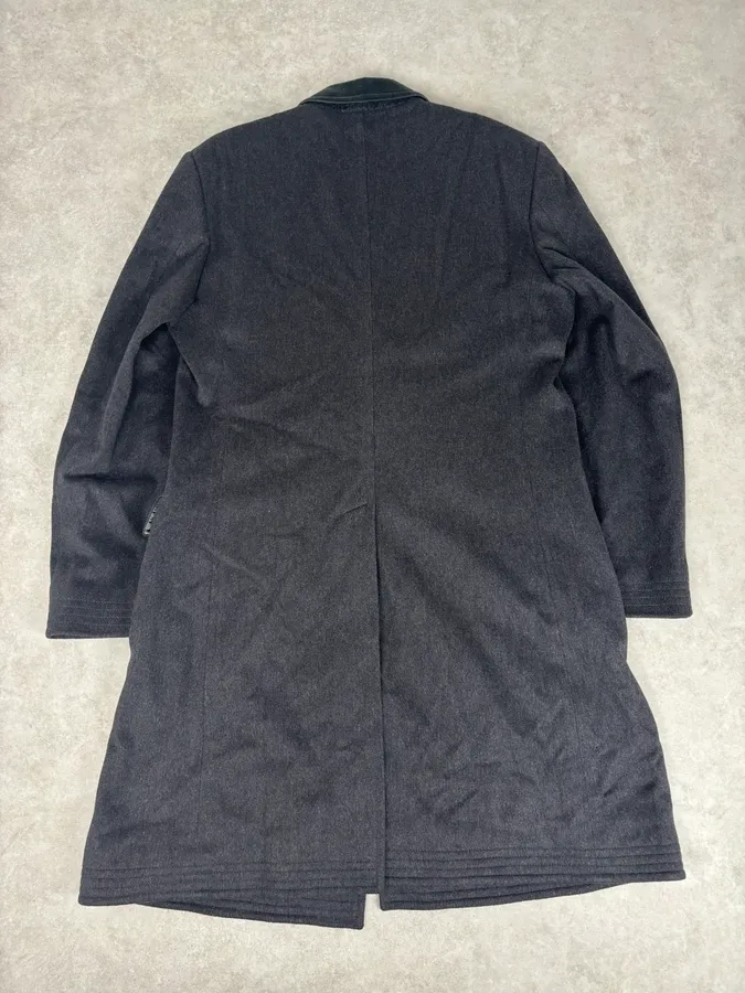 2000s Gucci Grey Wool Classy Long Coat - Image 5