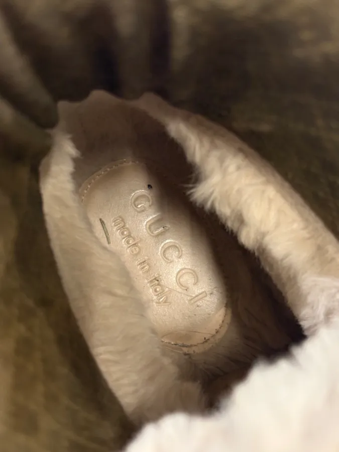 2000s Gucci Khaki Classy Leather Boots - Image 9