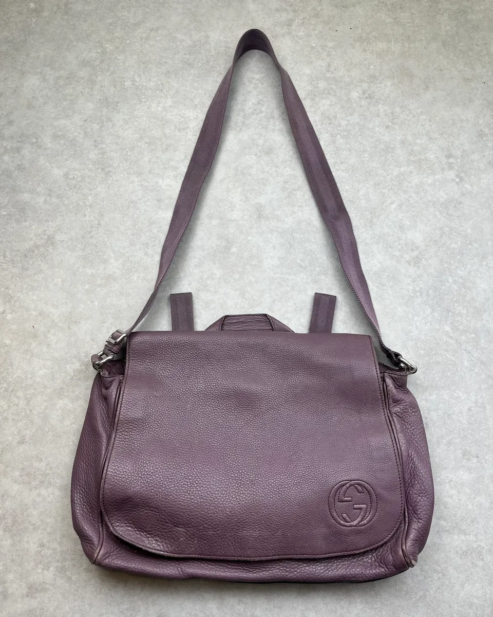 2000s Gucci Mauve Leather Messenger Bag by Frida Giannini