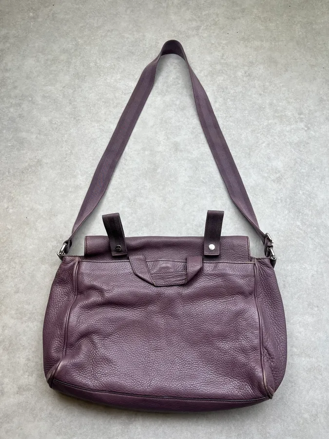 2000s Gucci Mauve Leather Messenger Bag by Frida Giannini - Image 4