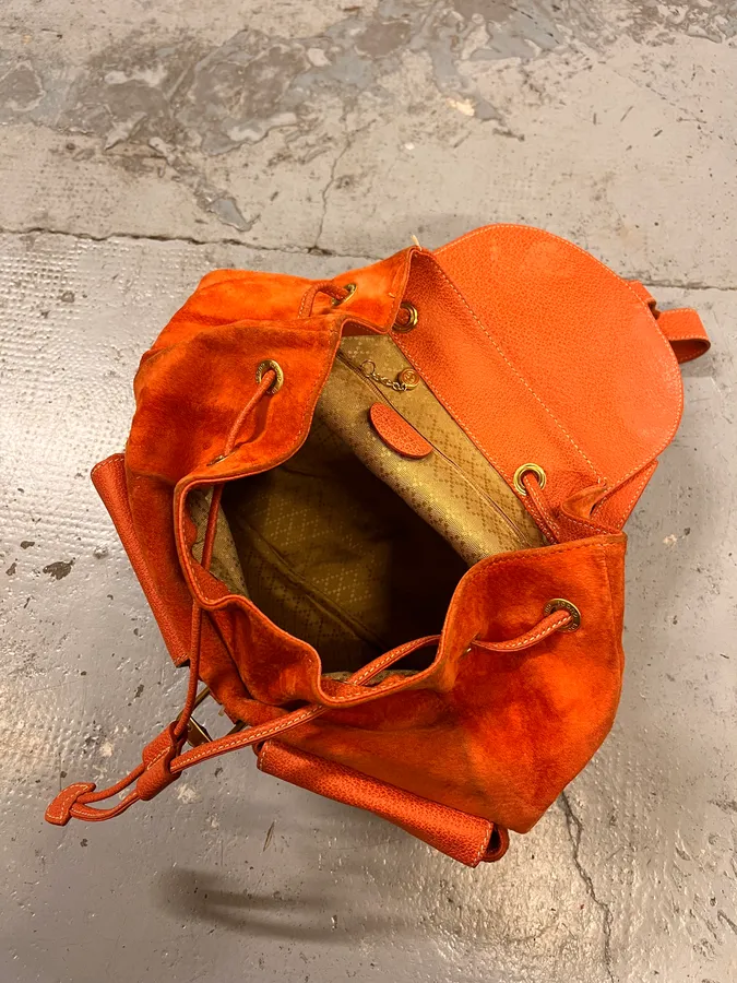 2000s Gucci Orange Leather Bamboo Backpack - Image 7