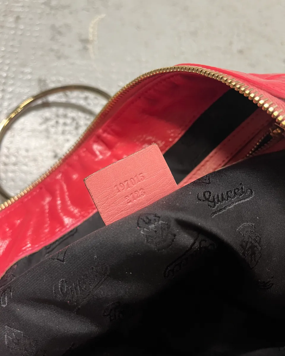 2000s Gucci Pink Leather Hysteria Babouska Handle Bag by Frida Giannini - Image 10