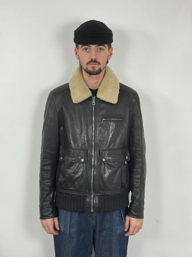2000s Gucci Shearling Collat Black Leather Jacket - Image 2