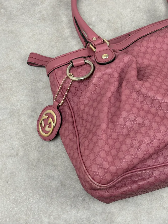 2000s Gucci Sukey Monogram Pink Leather Handle Bag - Image 10