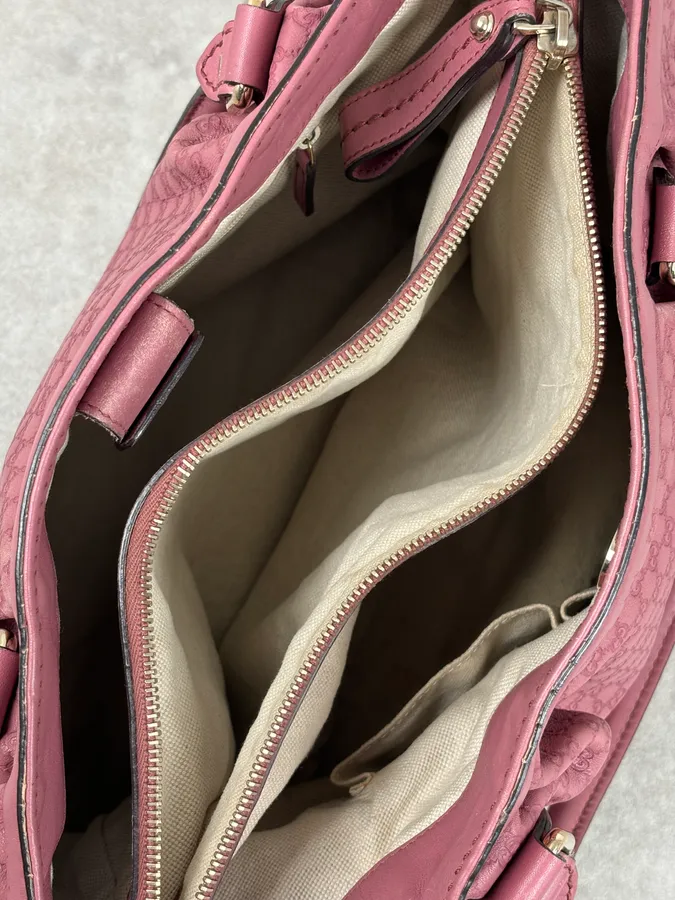 2000s Gucci Sukey Monogram Pink Leather Handle Bag - Image 15