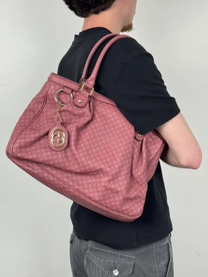 2000s Gucci Sukey Monogram Pink Leather Handle Bag - Image 2