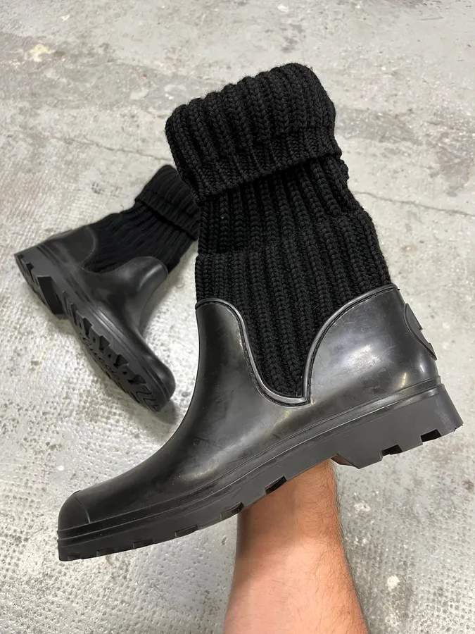 2000s Gucci Wool Hunter Black Boots