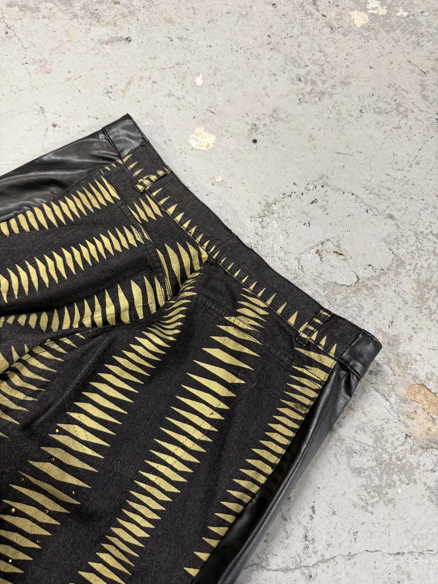 2000s Iceberg Black & Yellow Striped Irregular Faux Leather Pants - Image 8