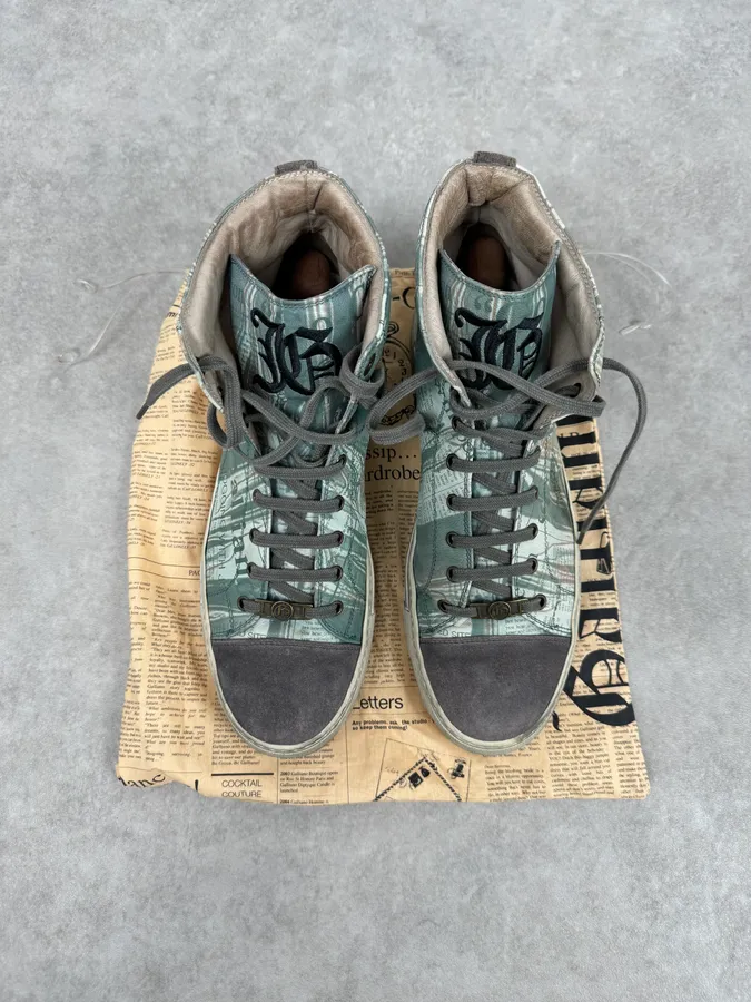 2000s John Galliano Mint Newspaper Print High-Top Sneakers - Image 4
