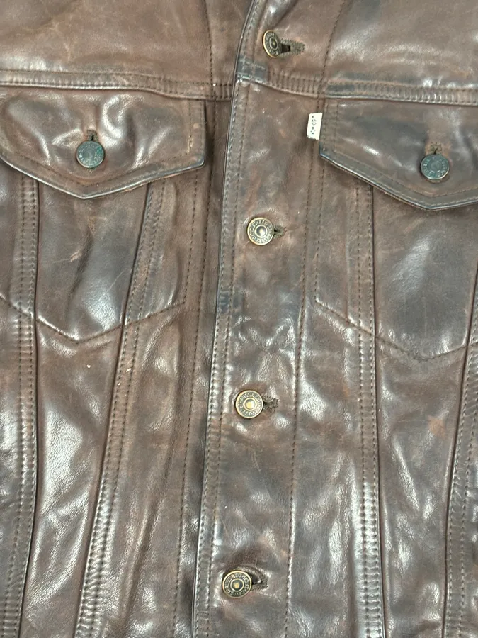 2000s Levis Brown Leather Multi-Pocket Leather Jacket - Image 8