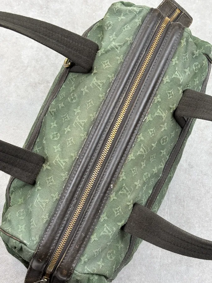 2000s Louis Vuitton Olive Monogram Josephine Canvas Handle Bag - Image 10
