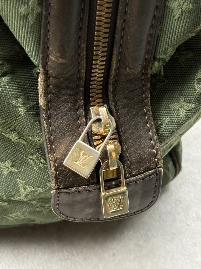 2000s Louis Vuitton Olive Monogram Josephine Canvas Handle Bag - Image 11