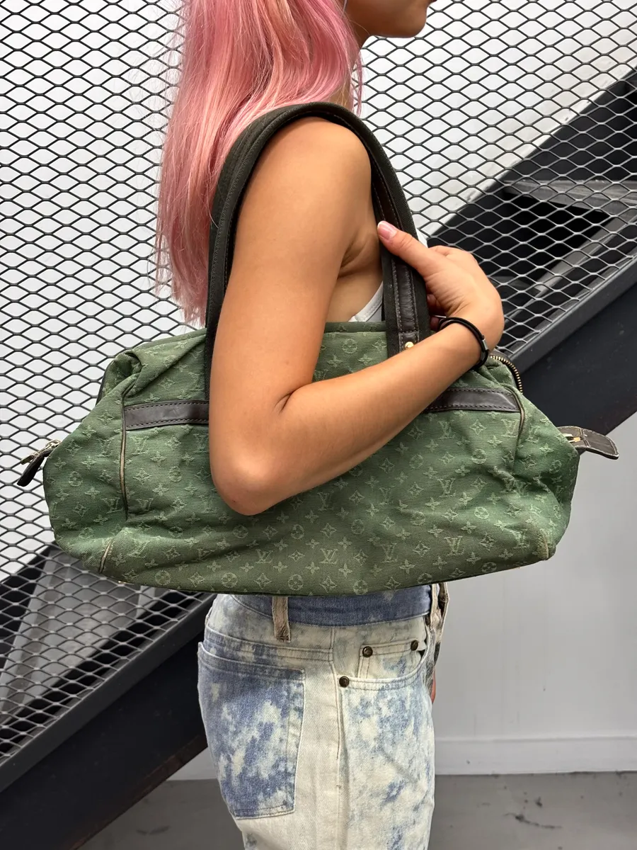 2000s Louis Vuitton Olive Monogram Josephine Canvas Handle Bag - Image 3