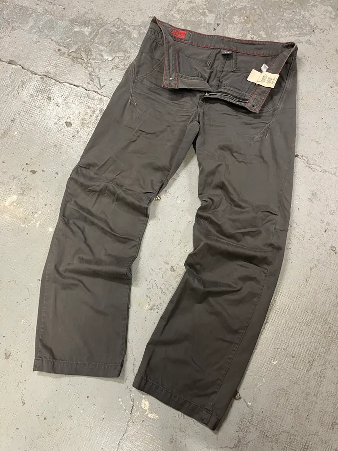 2000s Marithé + François Girbaud Anthracite Grey Signature Minimalist Straight Pants - Image 6