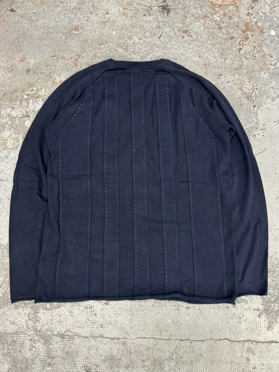 2000s Marithé + François Girbaud Navy Relief Sweater - Image 9