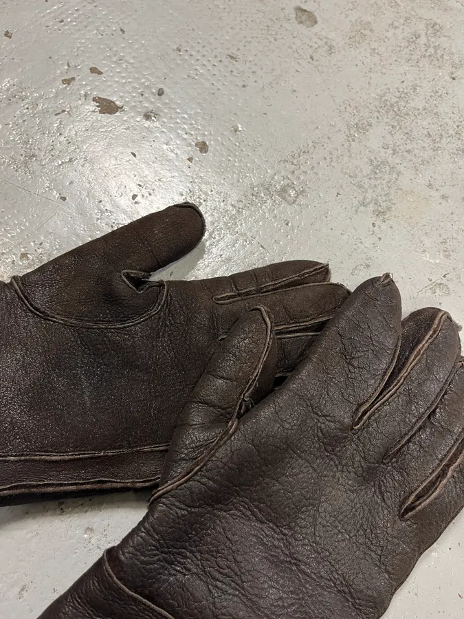 2000s Miu Miu Shearling Brown Leather Gloves - Image 4