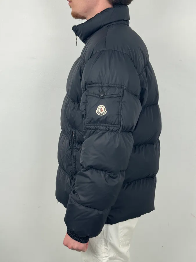 2000s Moncler Black Quilted Puffer Jacket - Image 3