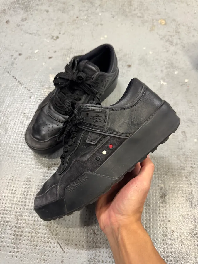 2000s Moncler Black Trainers Low Sneakers - Image 3
