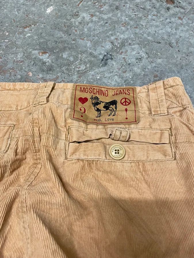 2000s Moschino Beige Cargo Pants - Image 9