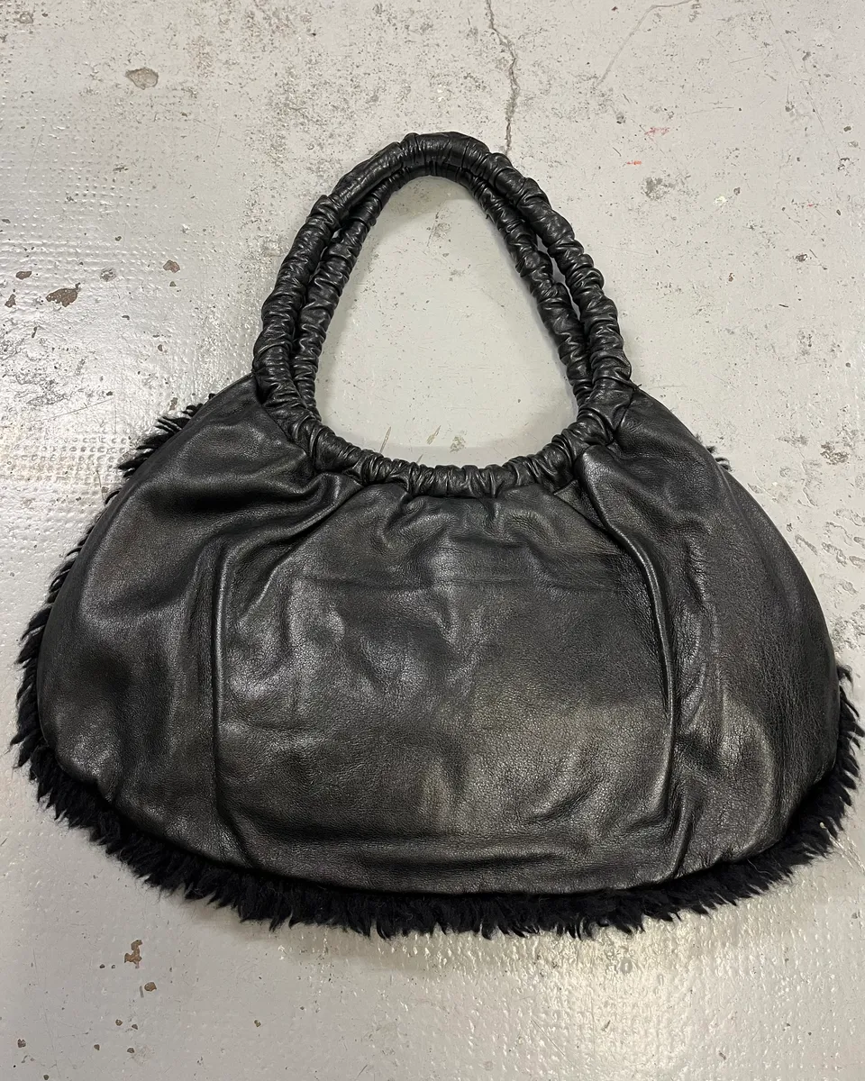 2000s Moschino Black Leather Studded Shoulder Bag - Image 7