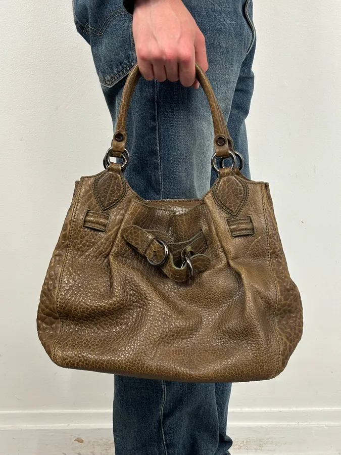2000s Moschino Brown Leather Shoulder Bag - Image 2
