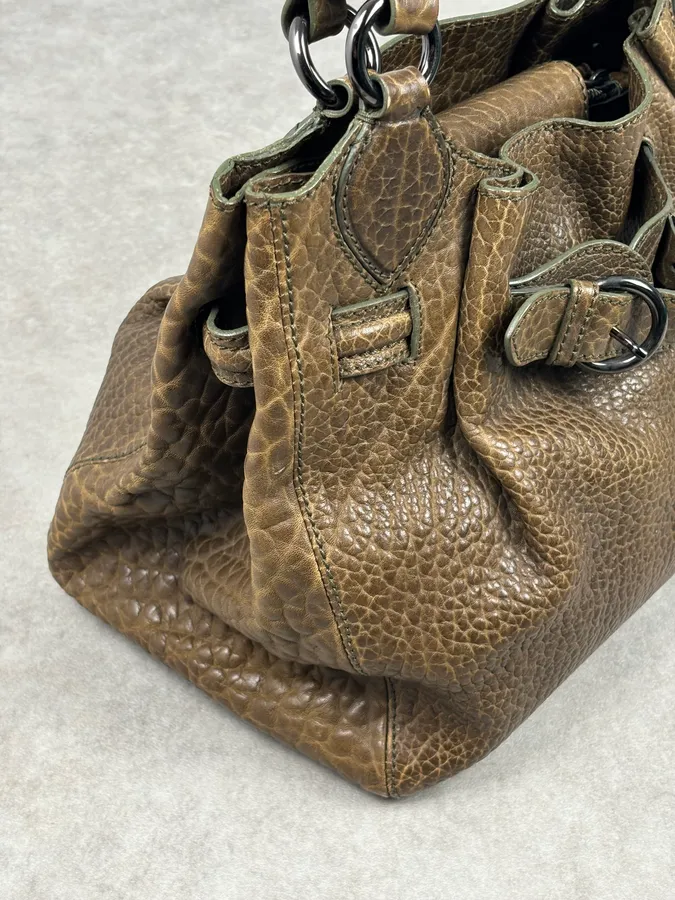2000s Moschino Brown Leather Shoulder Bag - Image 9