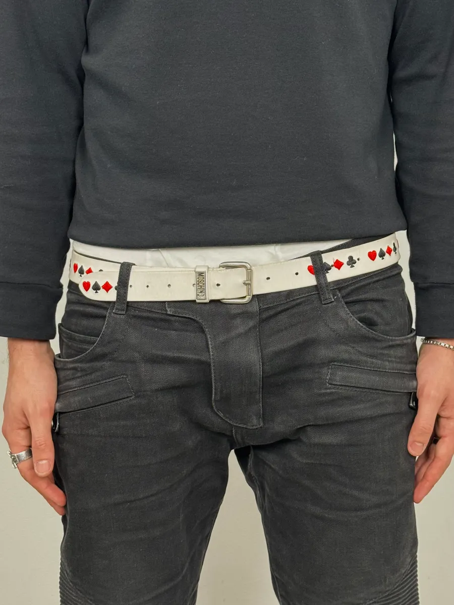 2000s Moschino Gambling White Leather Belt - Image 2