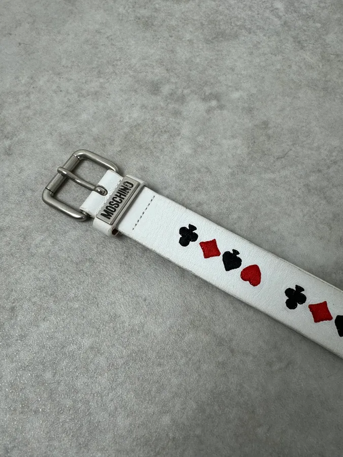 2000s Moschino Gambling White Leather Belt - Image 5