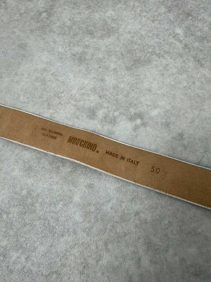 2000s Moschino Gambling White Leather Belt - Image 8