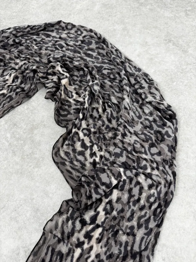 2000s Moschino Grey Rock Silk Scarf - Image 4
