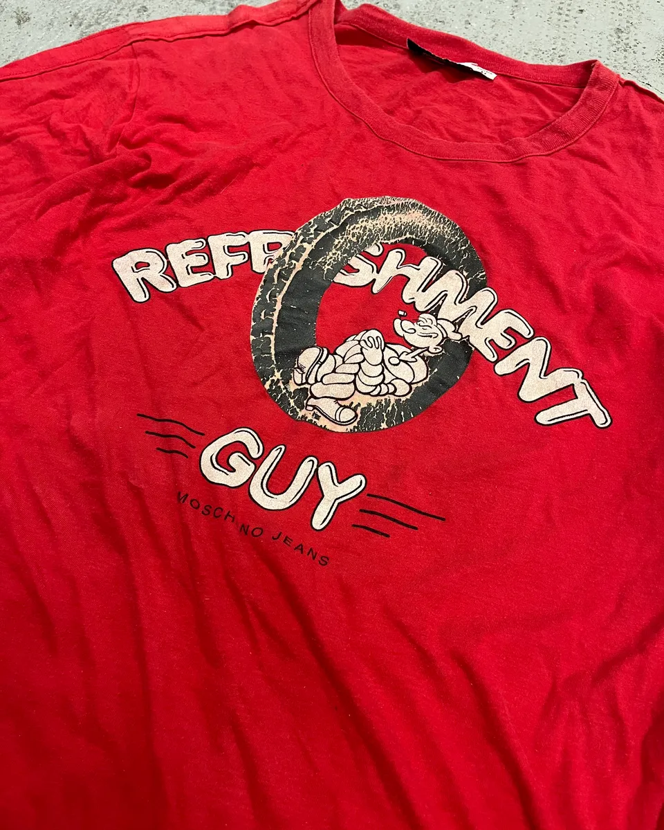 2000s Moschino Red Cozy Popeye T-Shirt - Image 6