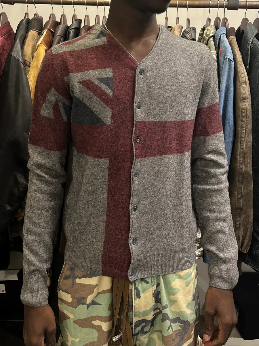 2000s Moschino UK Flag Grey Wool Cardigan - Image 2