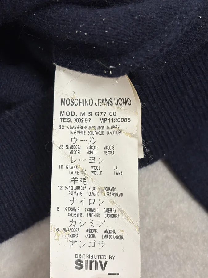 2000s Moschino UK Flag Wool Sweater - Image 10