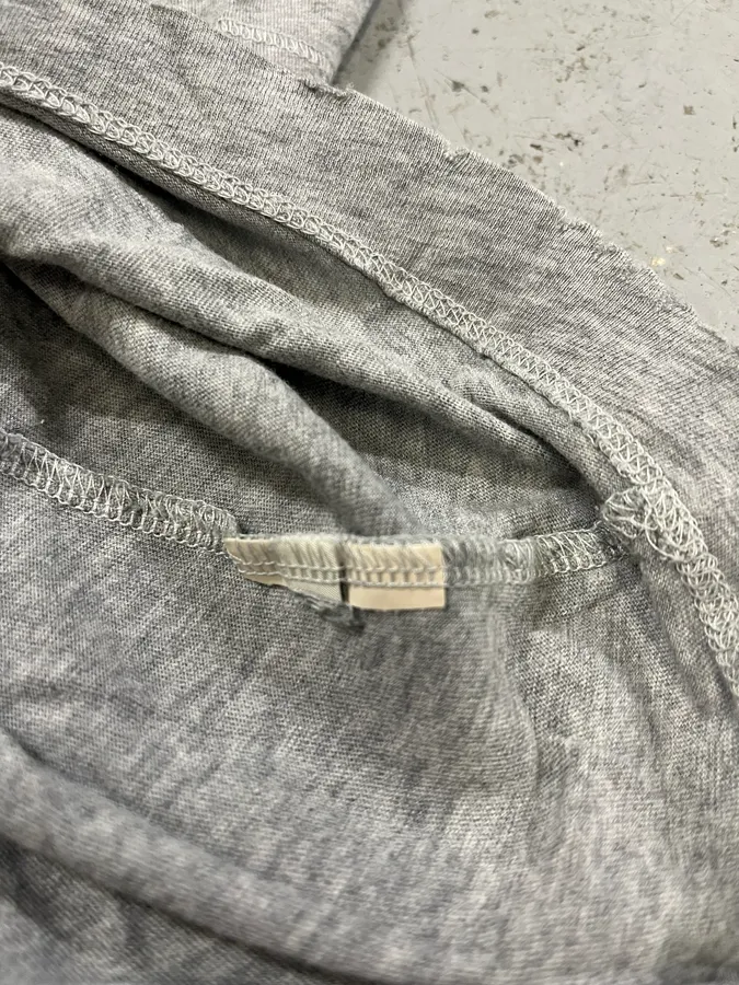 2000s Pierre Balmain Heart Grey T-Shirt - Image 8