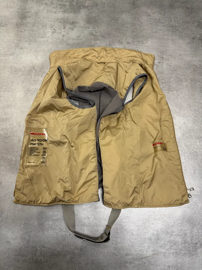 2000s Prada Beige Utility Sport Vest - Image 4