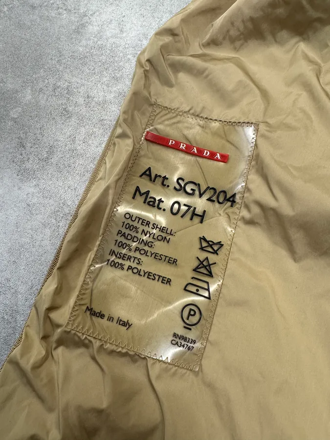 2000s Prada Beige Utility Sport Vest - Image 8