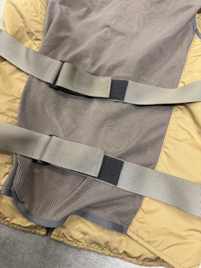 2000s Prada Beige Utility Sport Vest - Image 9