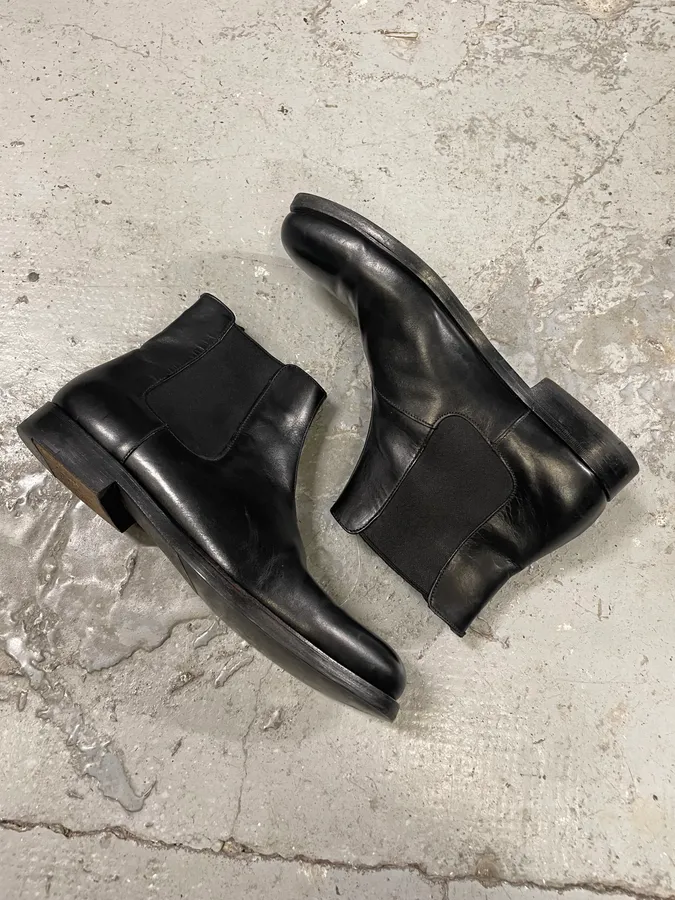 2000s Prada Black Chelsea Leather Boots - Image 5