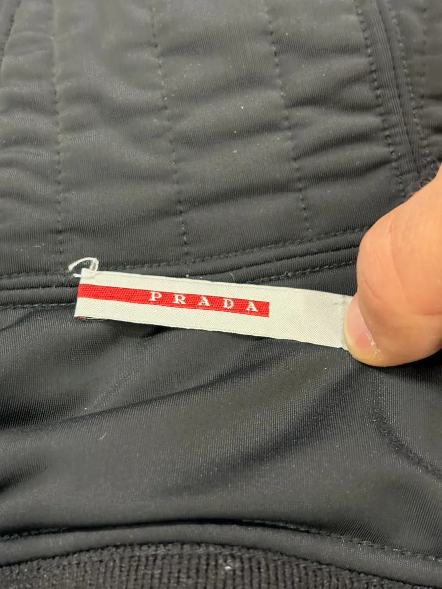 2000s Prada Black Fleece Quilted Linea Rossa Zip-up Jacket - Image 10