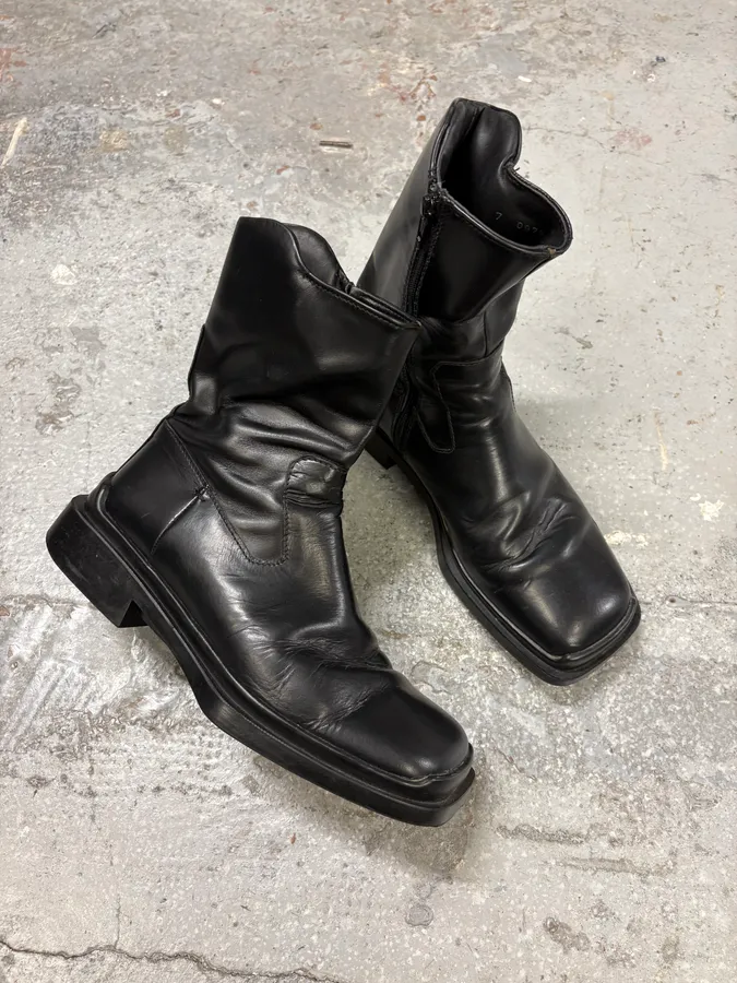 2000s Prada Black Leather Ankle Boots - Image 5