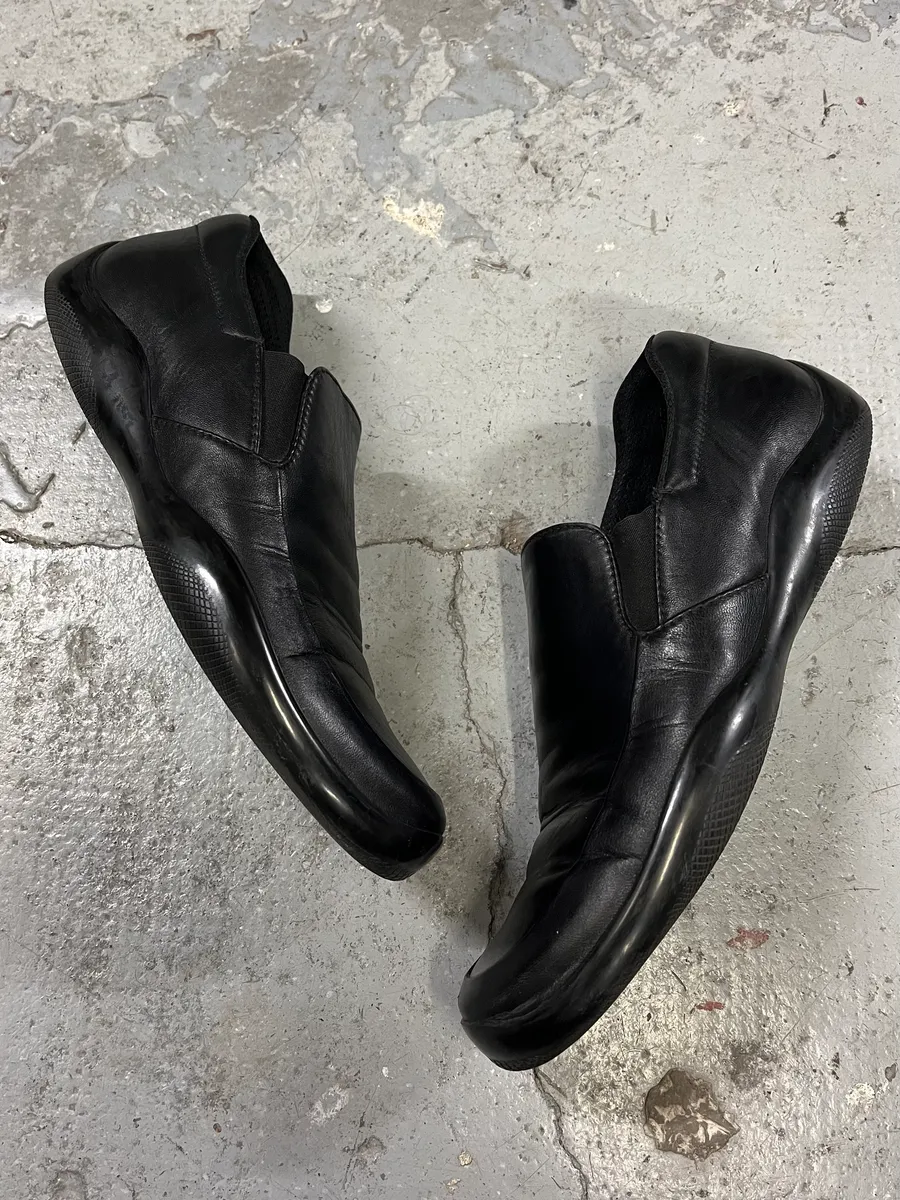 2000s Prada Black Leather Loafers - Image 2