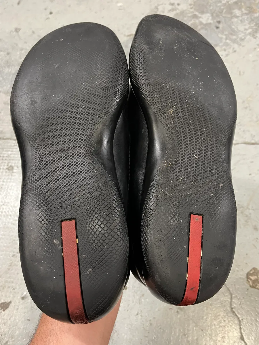 2000s Prada Black Leather Loafers - Image 7