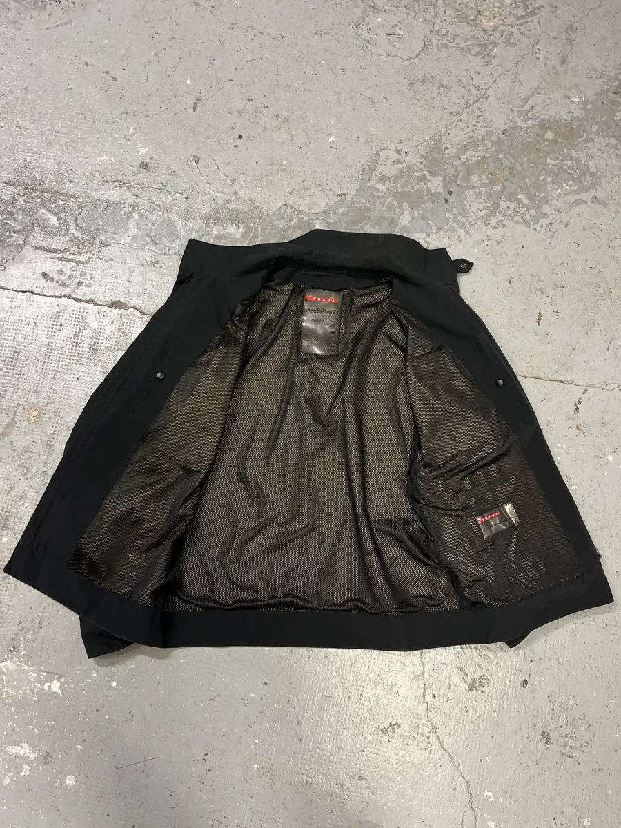 2000s Prada Black Light Tactical Nylon Jacket - Image 10