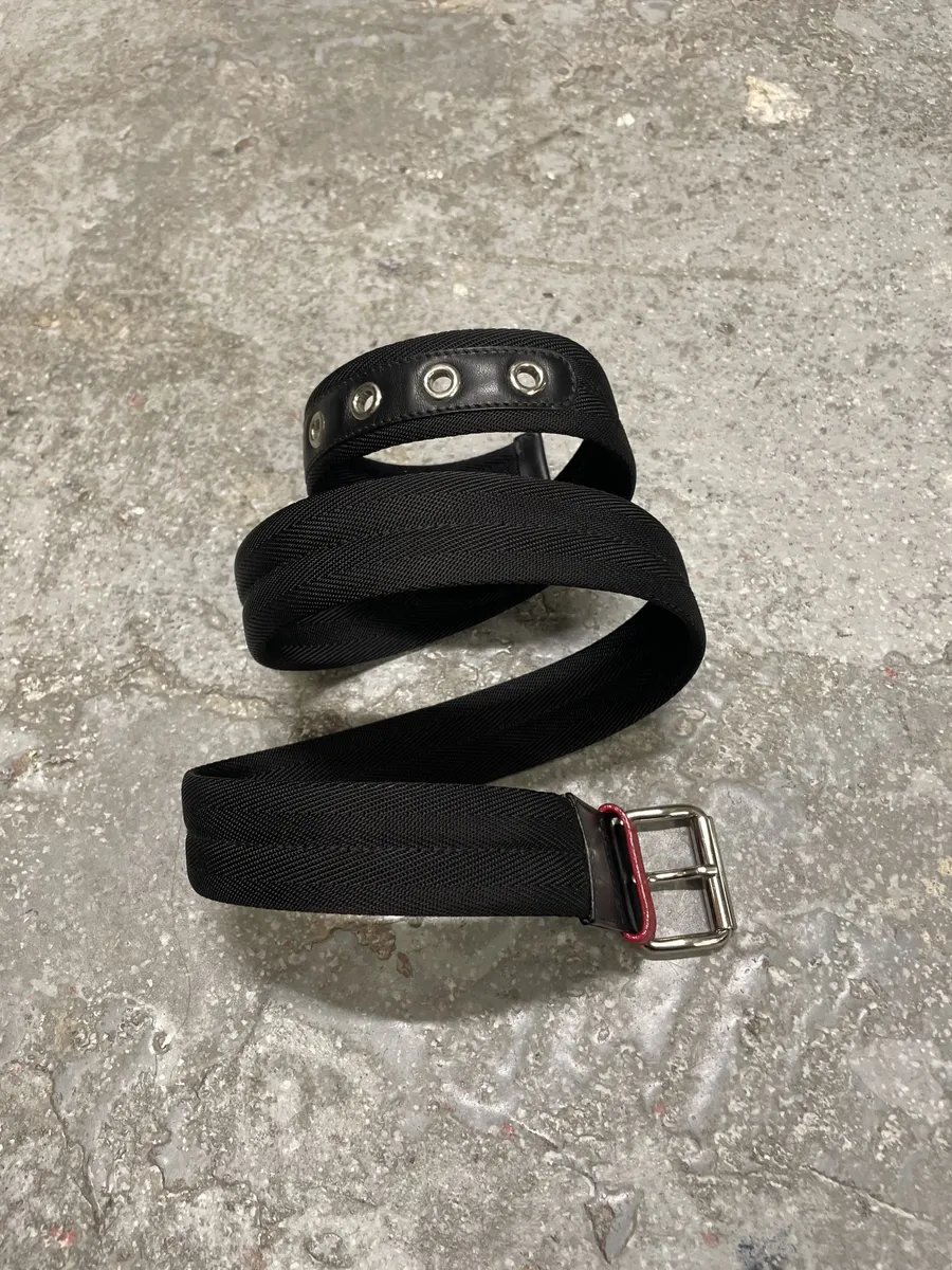 2000s Prada Black Minimalist Hybrid Leather Belt - Image 2