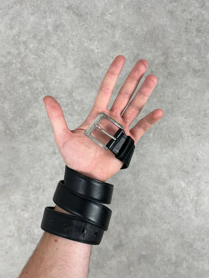 2000s Prada Black Minimalist Leather Belt - Image 2