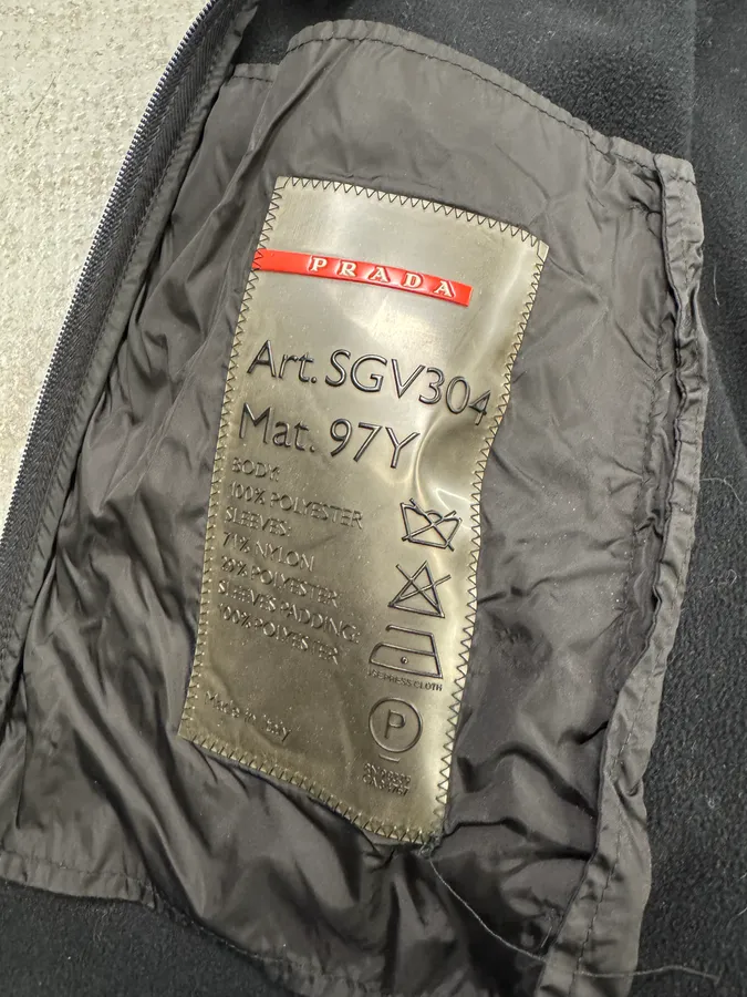 2000s Prada Black Wool Fleece Jacket - Image 9
