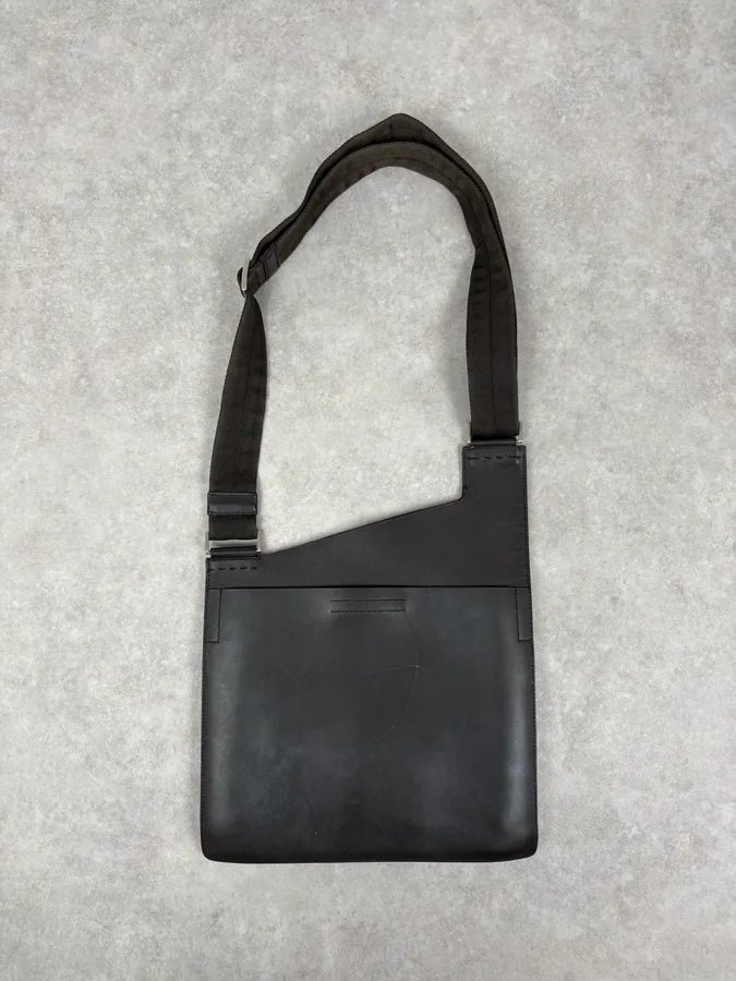 2000s Prada Brown Classy Leather Shoulder Bag - Image 4