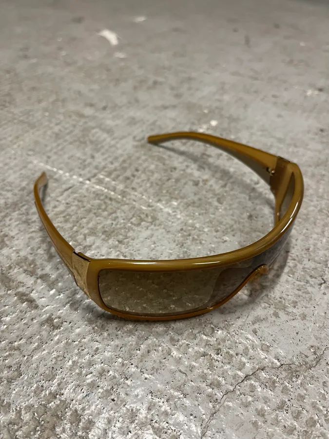 2000s Prada Camel Sunglasses - Image 6
